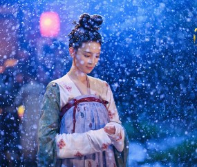 开云体育app-绿茵场上的双重奏，坎特刷新纪录之夜，塞维利亚强压伊拉克的战术启示