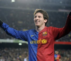 开云体育下载-梅西的魔法与雷恩的逆袭，一场比赛中的双重掌控