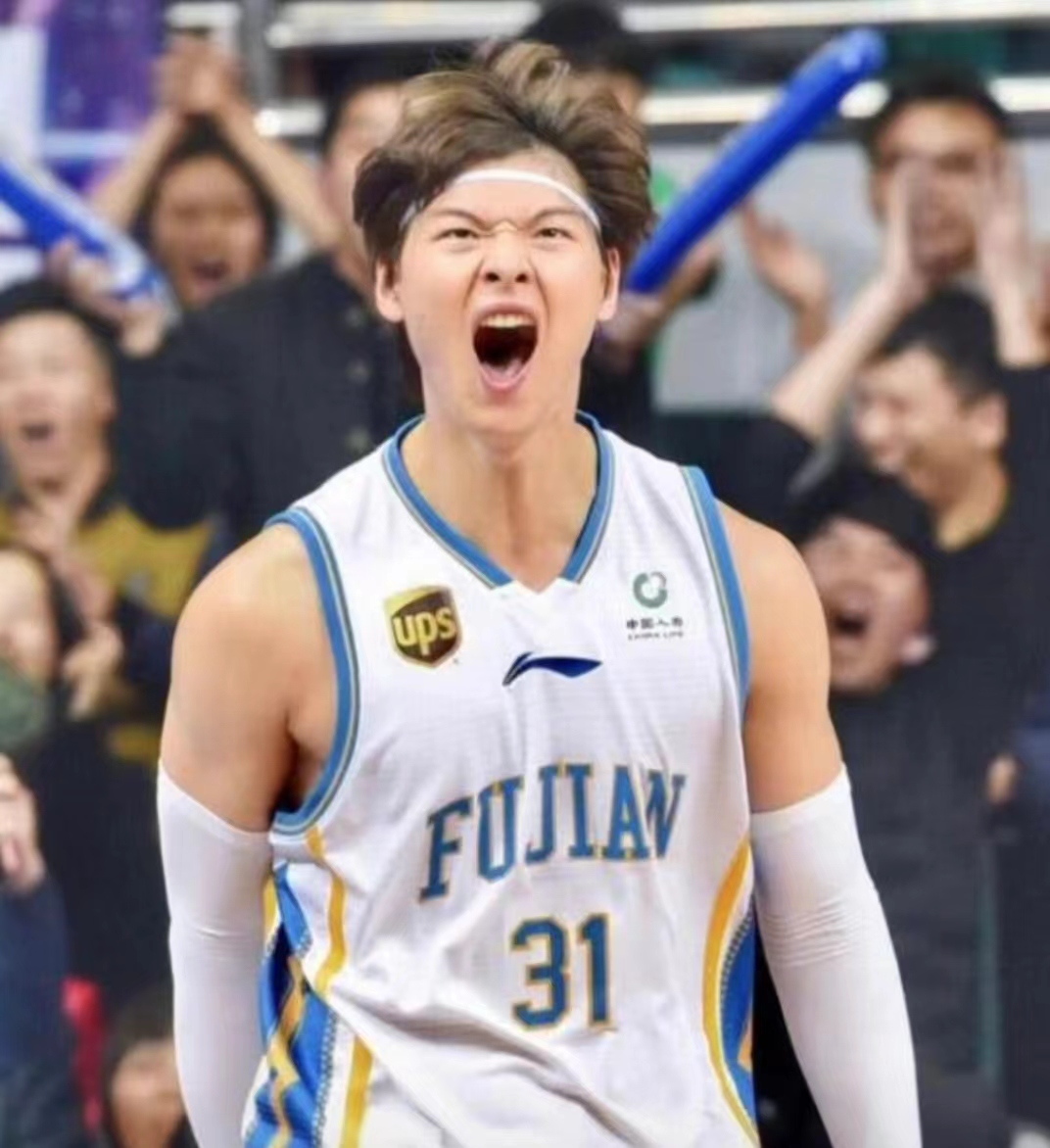 浙江队轻取新疆队，王哲林高光表现