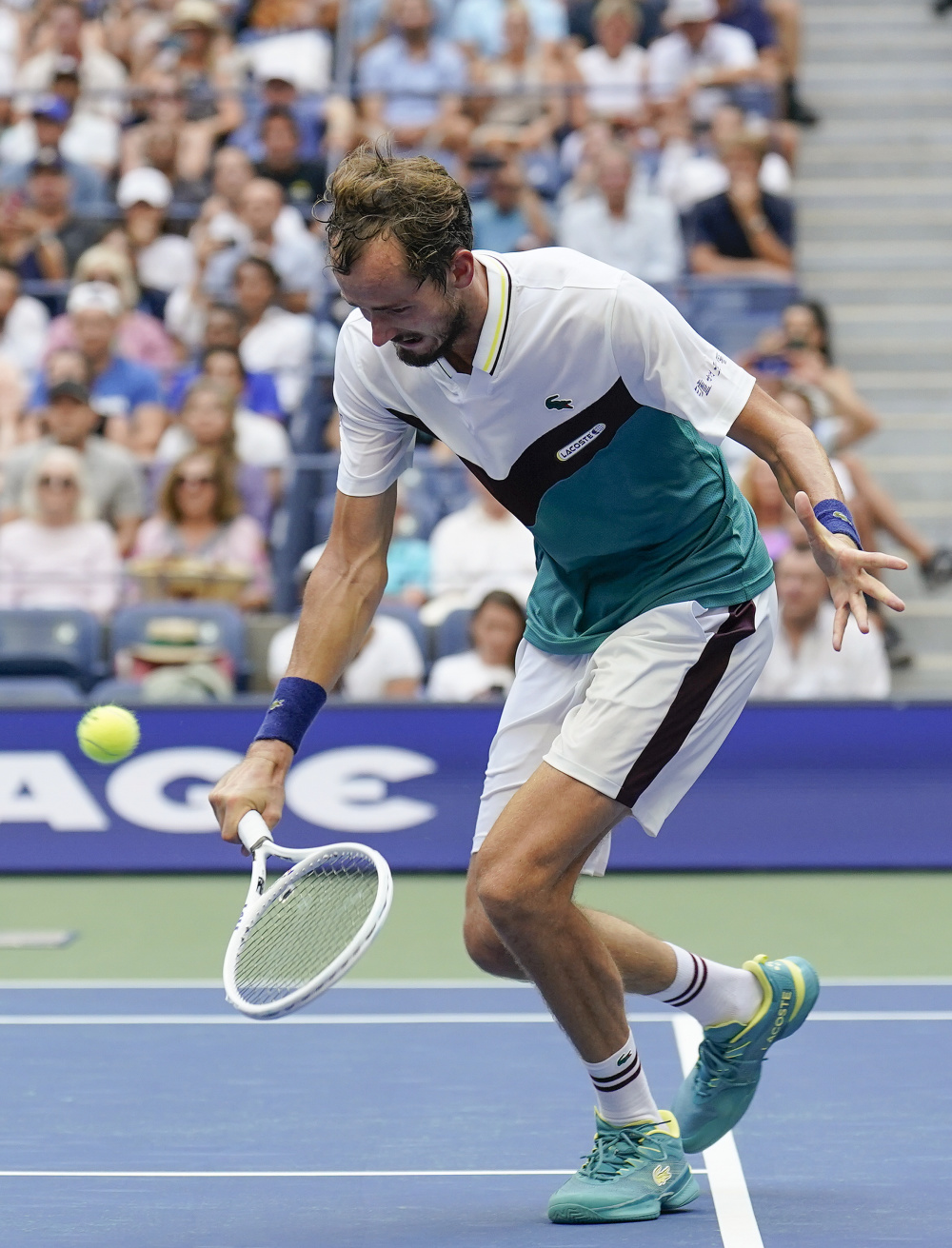 ATP总决赛力克美网，梅德韦杰夫统治全场