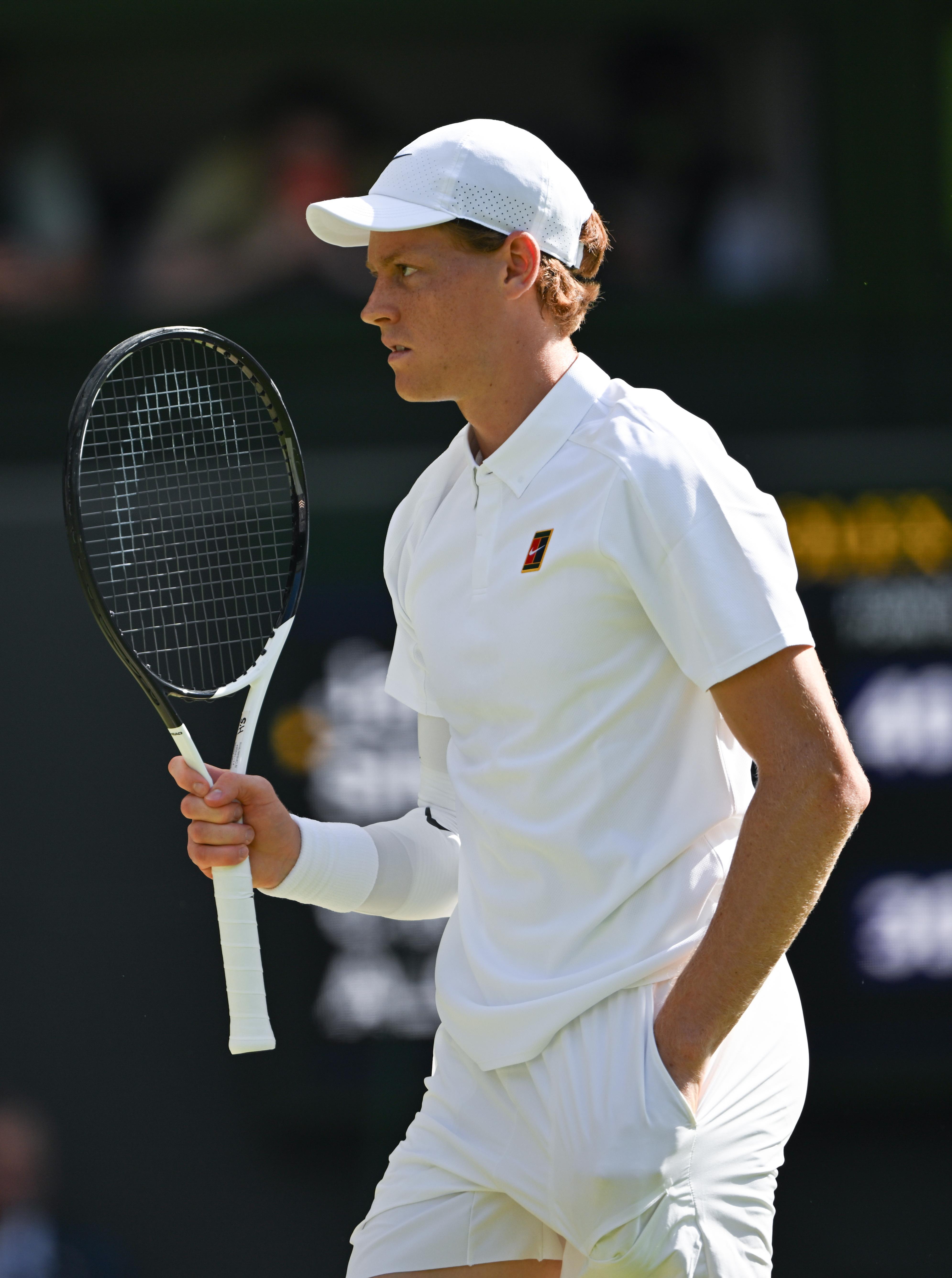 年终总决赛鏖战拉沃尔杯,辛纳统治全场 年终总决赛鏖战拉沃尔杯,辛纳统治全场