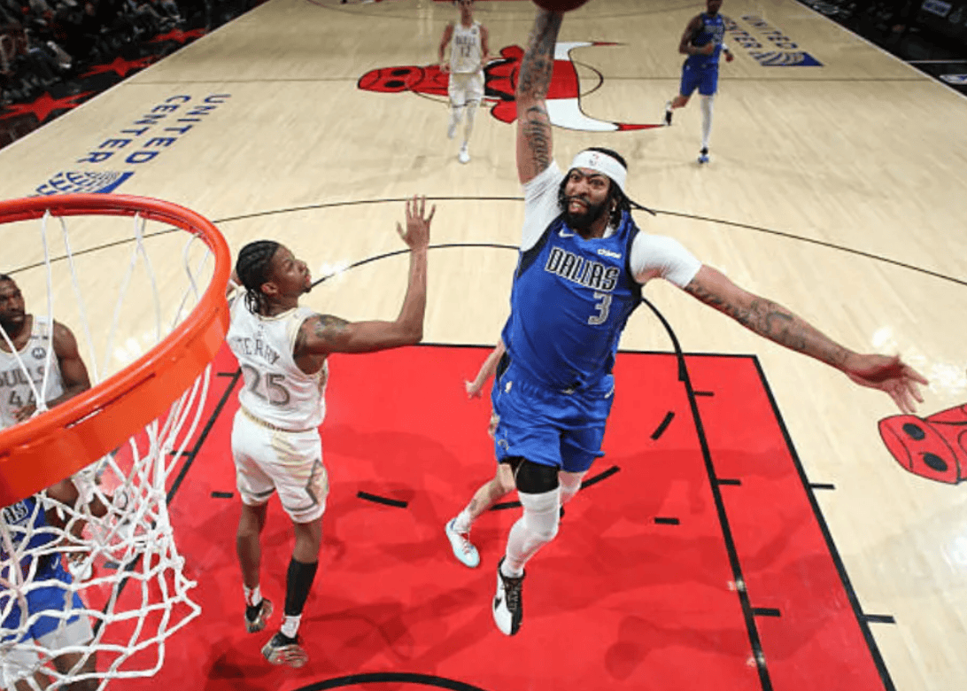 步行者险胜辽宁队,浓眉哥统治全场 步行者险胜辽宁队,浓眉哥统治全场