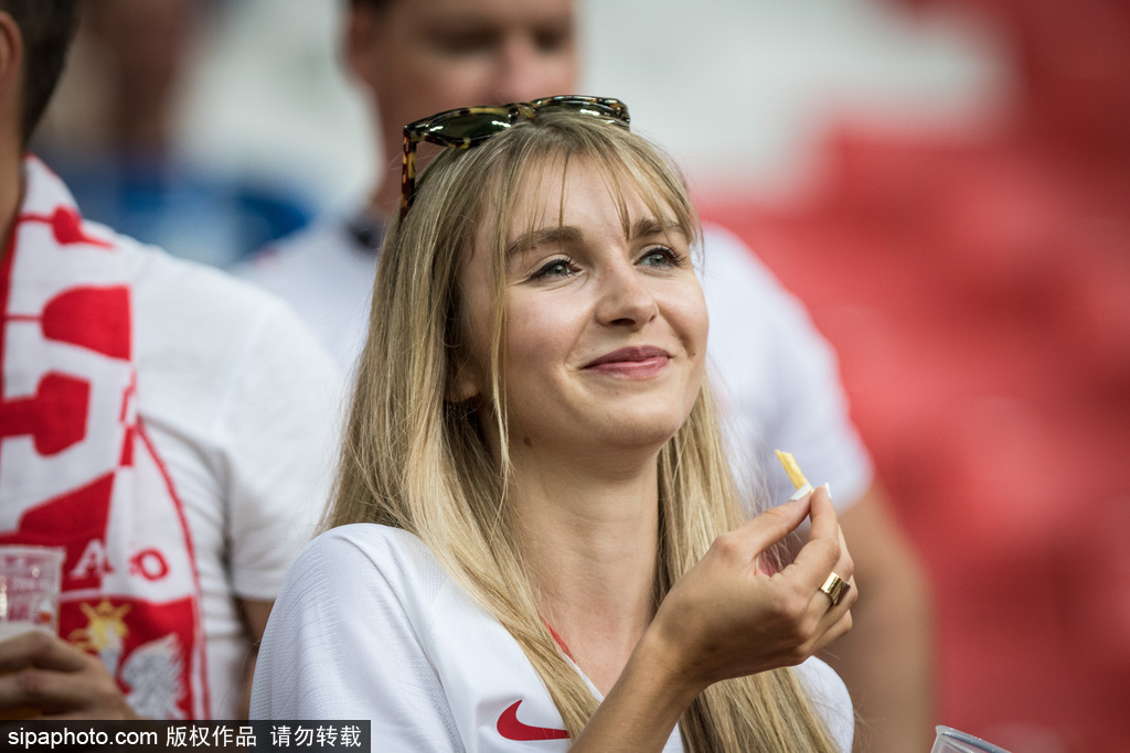 波兰队轻取韩国队，梁靖崑惊艳四座