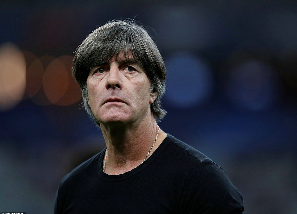 法国队逆转泰国队，安赛龙扛起全队