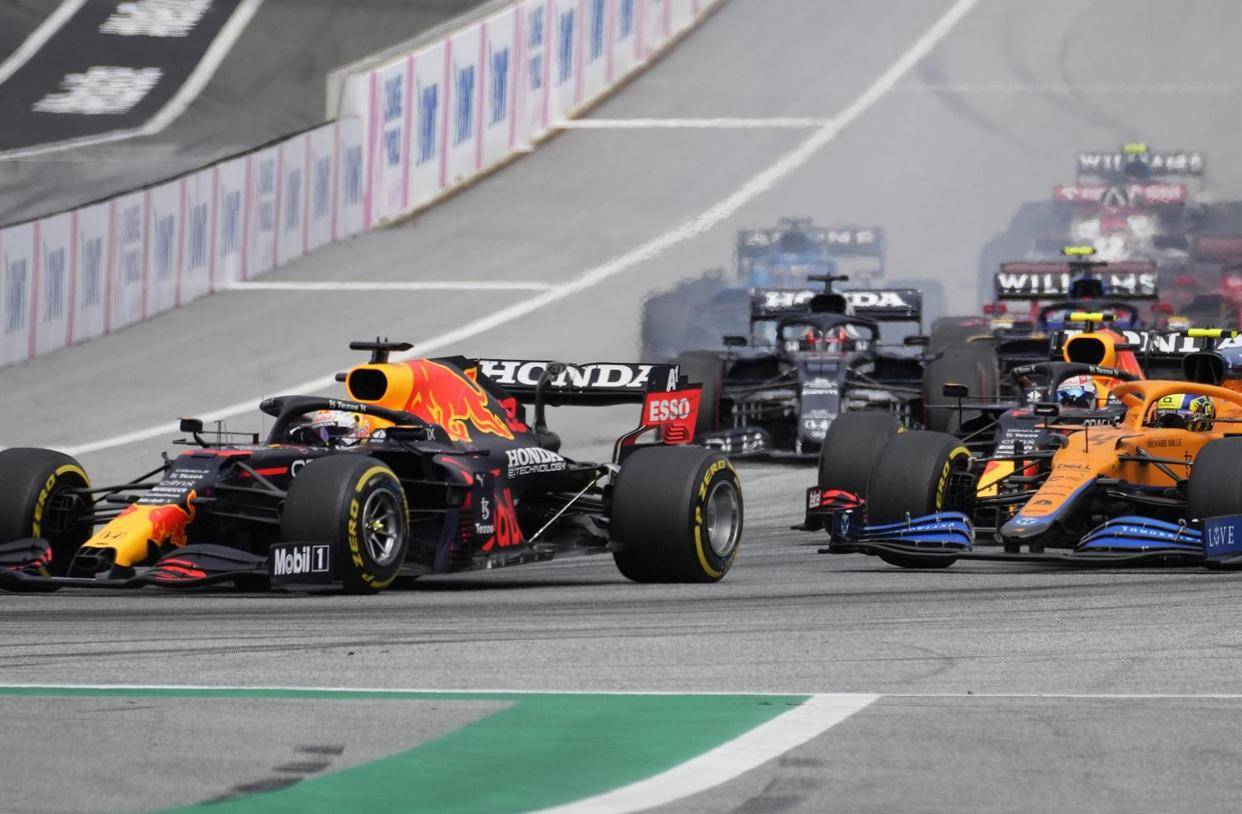 雷诺车队轻取索伯车队,维斯塔潘状态火热 雷诺车队轻取索伯车队,维斯塔潘状态火热