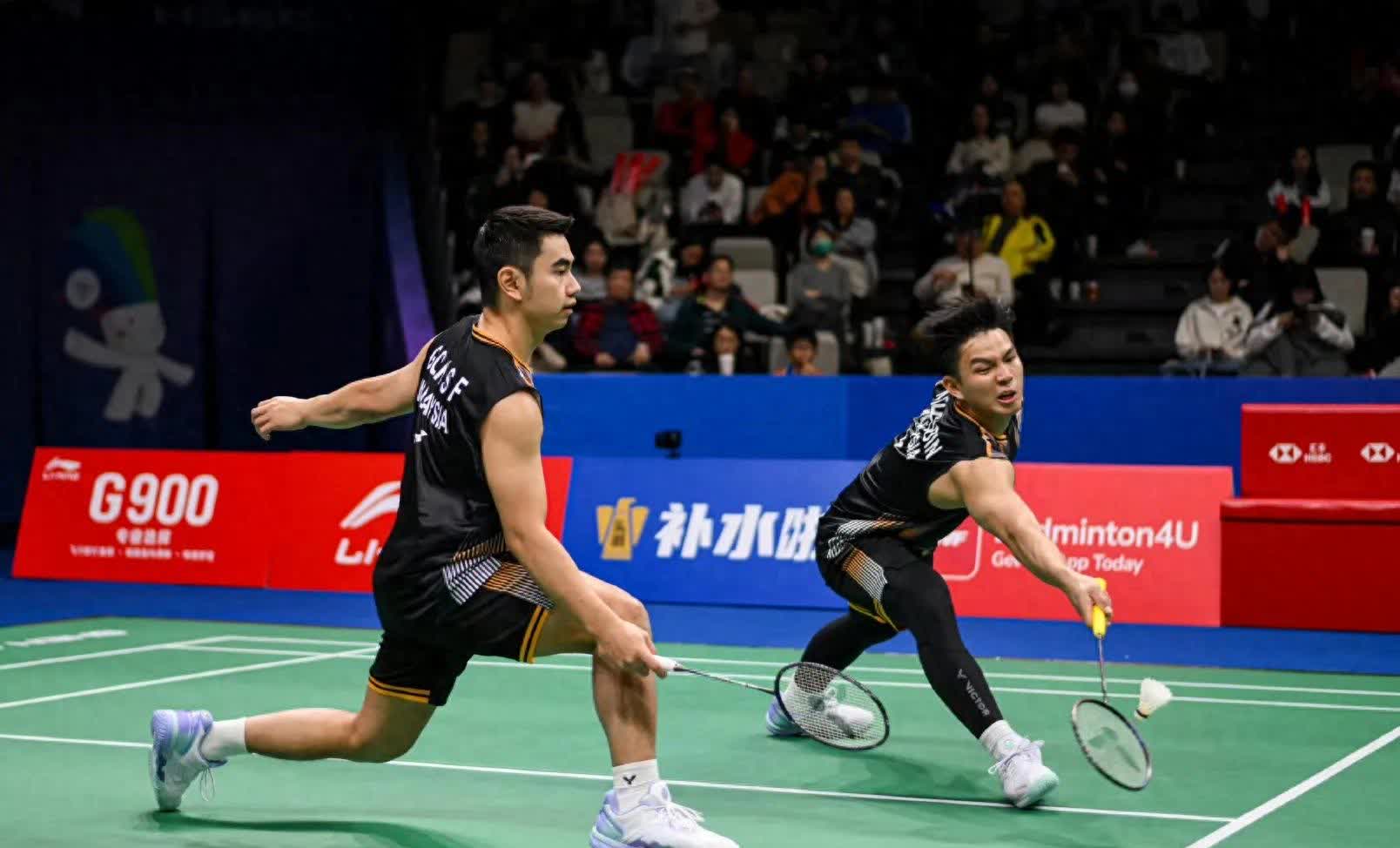 印度羽毛球队横扫马来西亚羽毛球队，安赛龙关键制胜