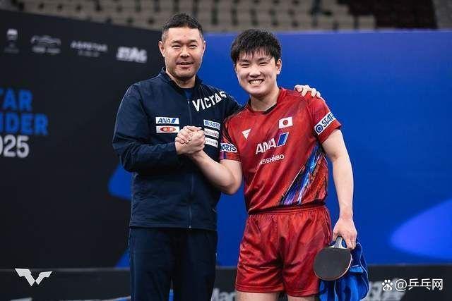 波兰乒乓球队鏖战韩国乒乓球队，张本智和统治全场