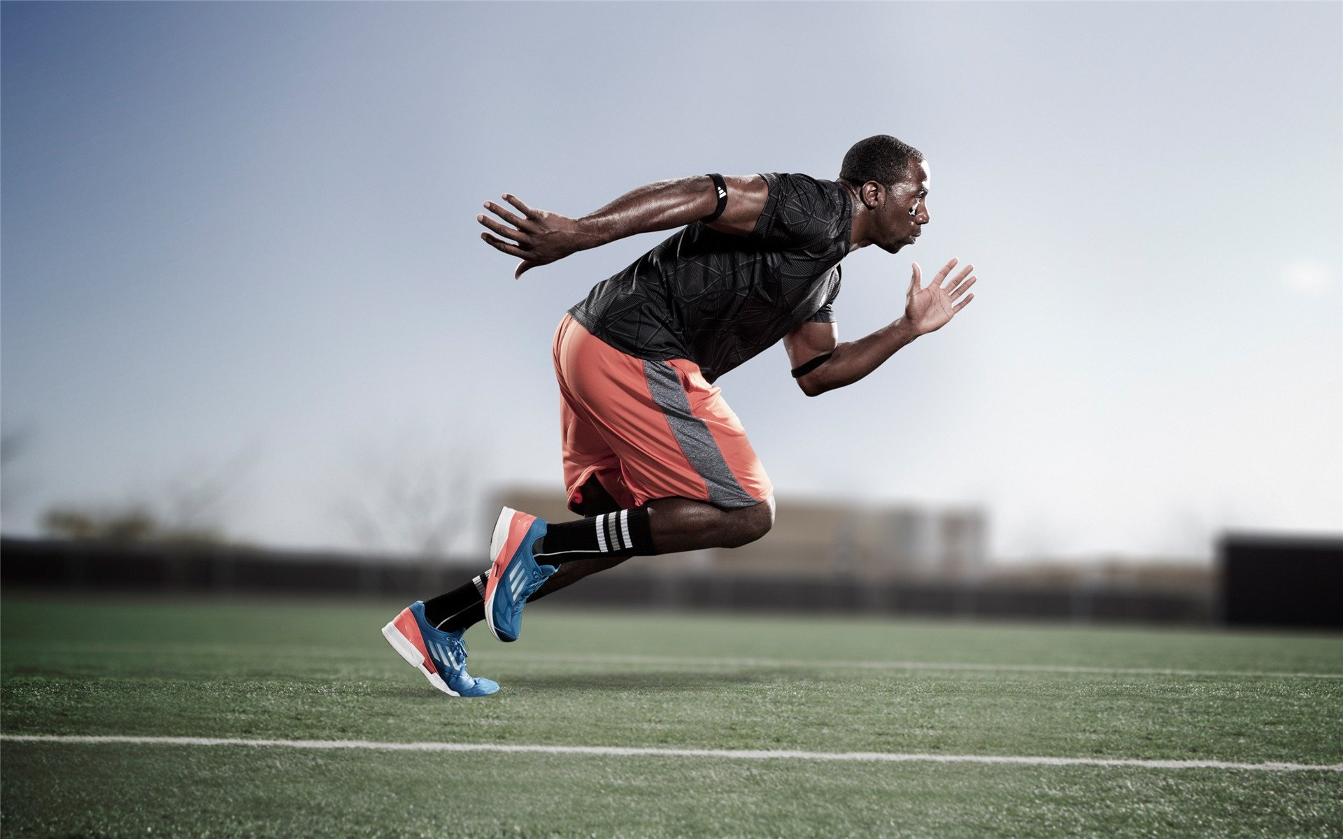 这是一个非常有趣且充满反差感的创意组合。将西甲国家德比这一全球顶级俱乐部赛事的厚重感，与安哥拉掀翻挪威这一带有小国逆袭、黑马奇迹色彩的事件进行嫁接，本身就具备强烈的戏剧张力